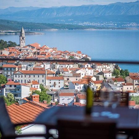 Apartman Zoe Vrbnik Esterno foto