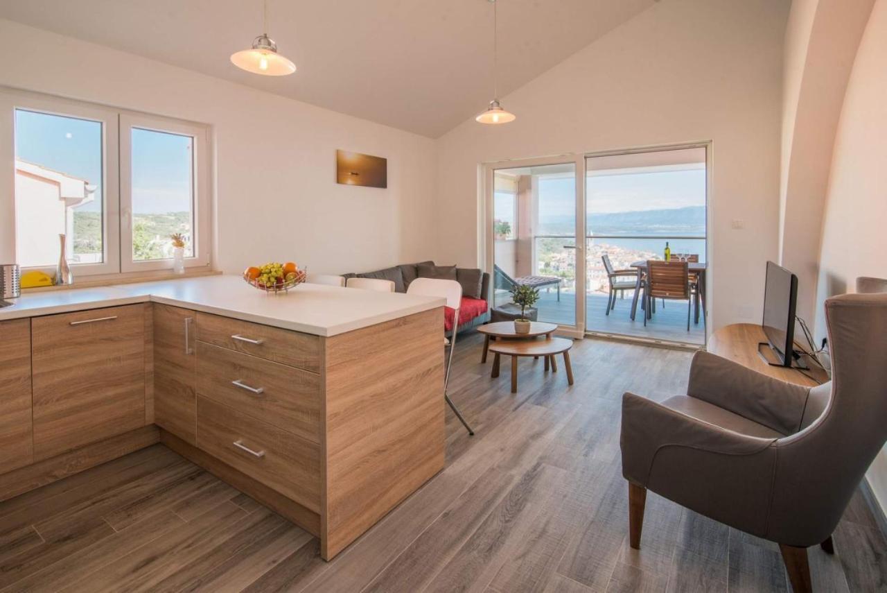 Apartman Zoe Vrbnik Esterno foto