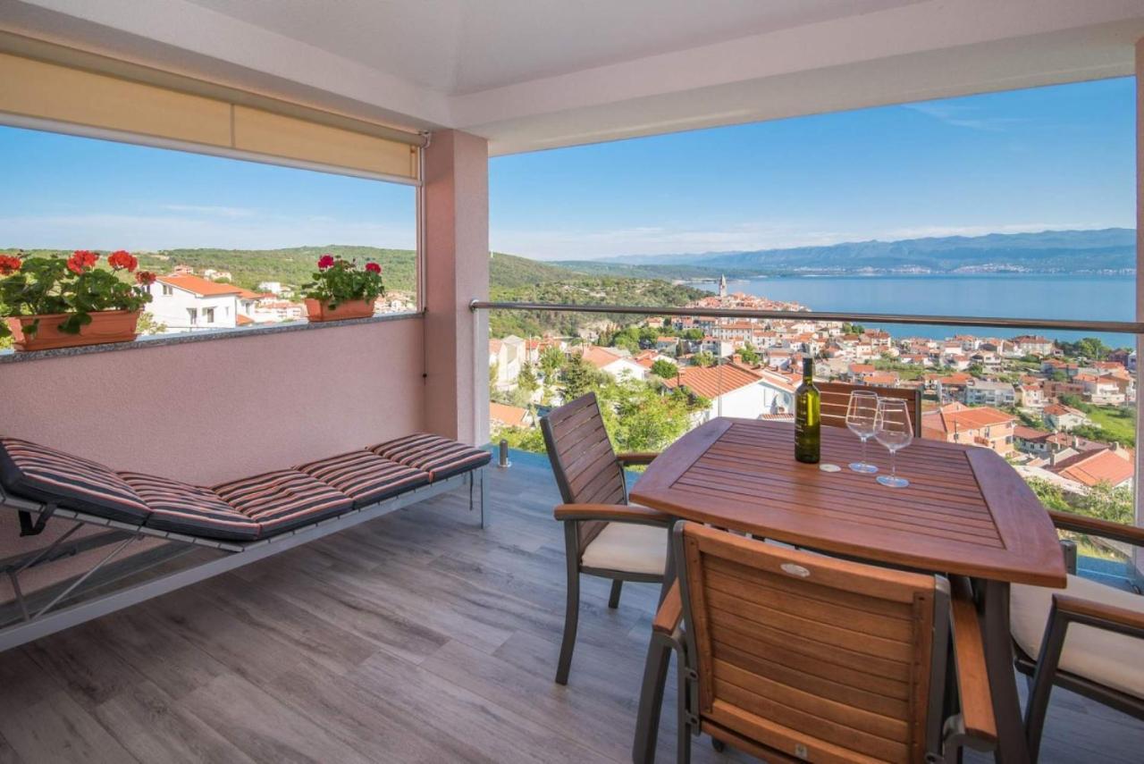 Apartman Zoe Vrbnik Esterno foto