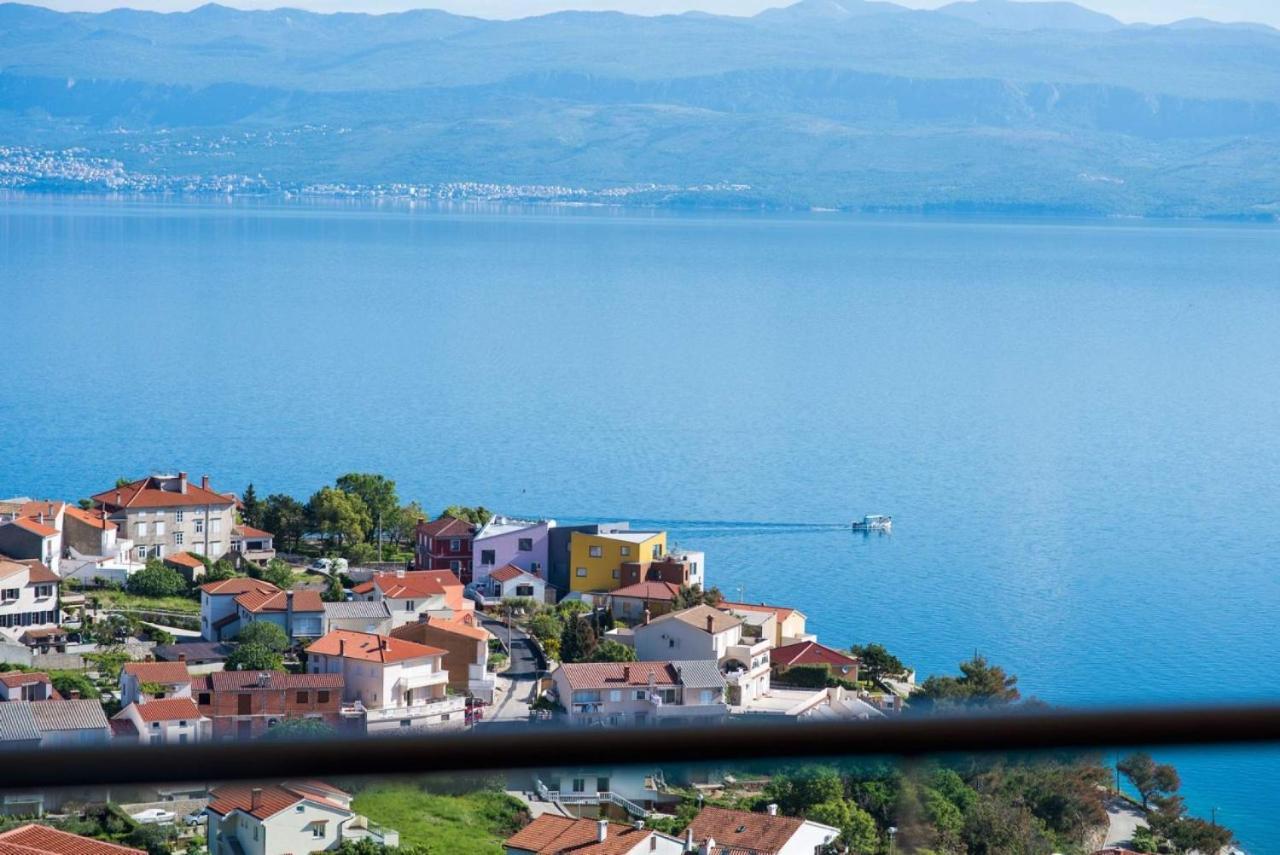 Apartman Zoe Vrbnik Esterno foto