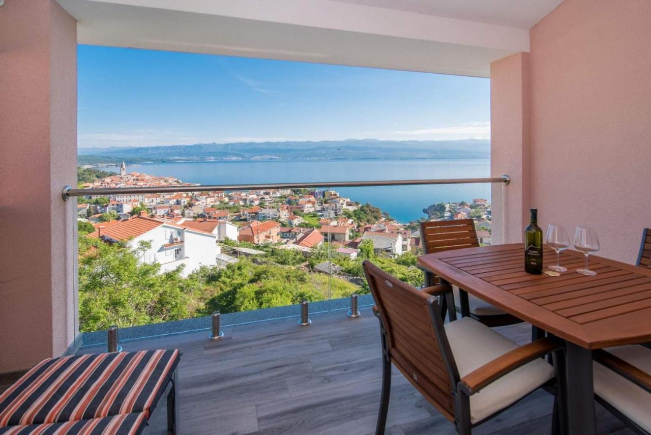 Apartman Zoe Vrbnik Esterno foto