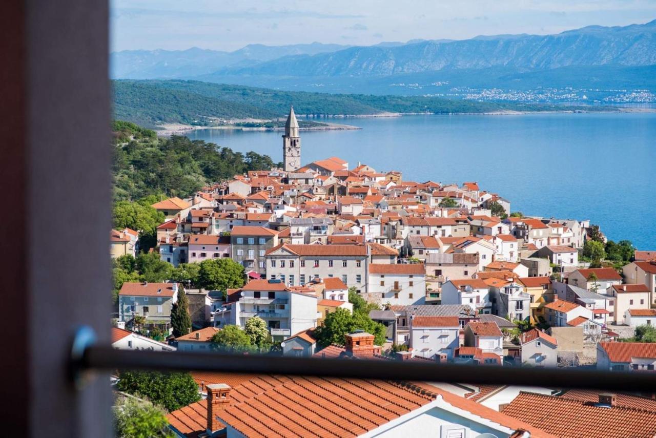 Apartman Zoe Vrbnik Esterno foto