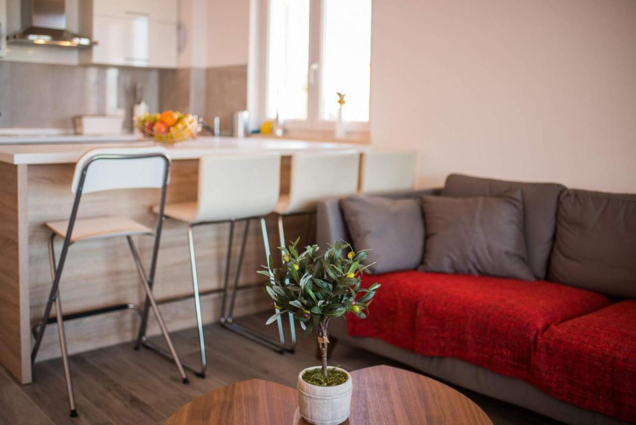 Apartman Zoe Vrbnik Esterno foto