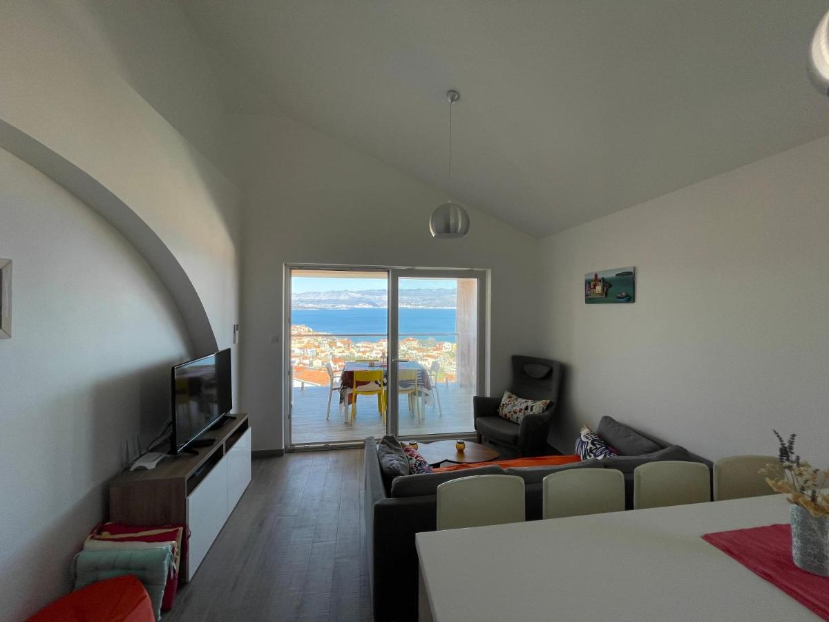 Apartman Zoe Vrbnik Esterno foto